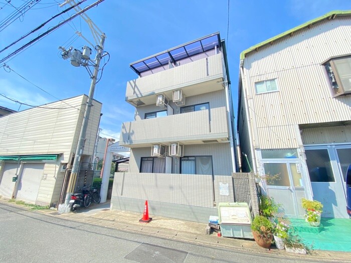 パルティ－ル御陵の外観写真