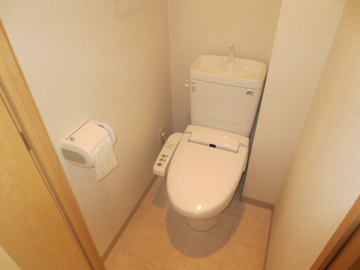 物件内観写真11　(トイレ)