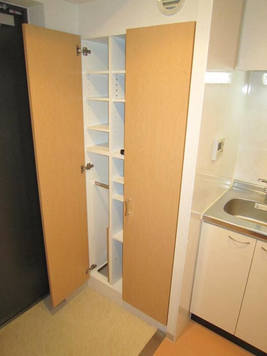 物件内観写真18　(靴箱)