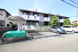 ハイツ大与外観写真