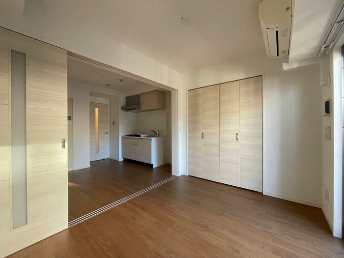 物件内観写真8　(居室)