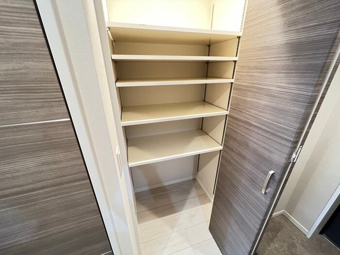 物件内観写真14　(靴箱)