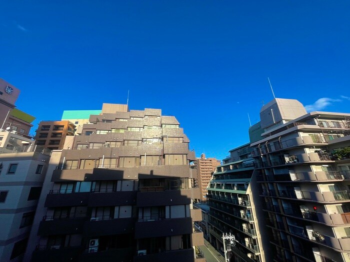 物件内観写真16　(室内からの展望)