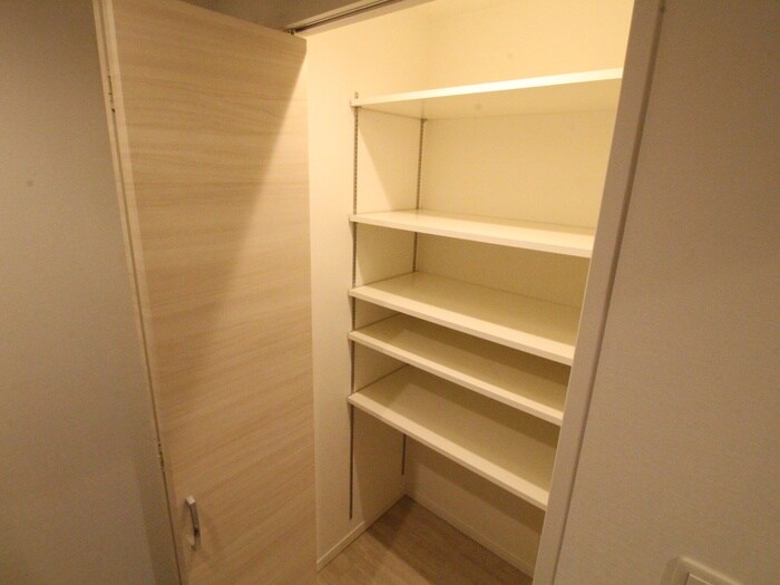 物件内観写真18　(靴箱)