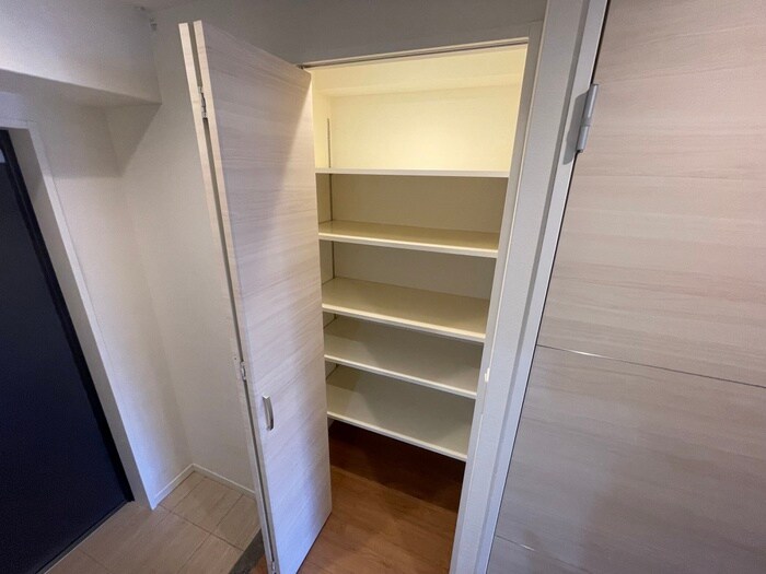 物件内観写真18　(靴箱)