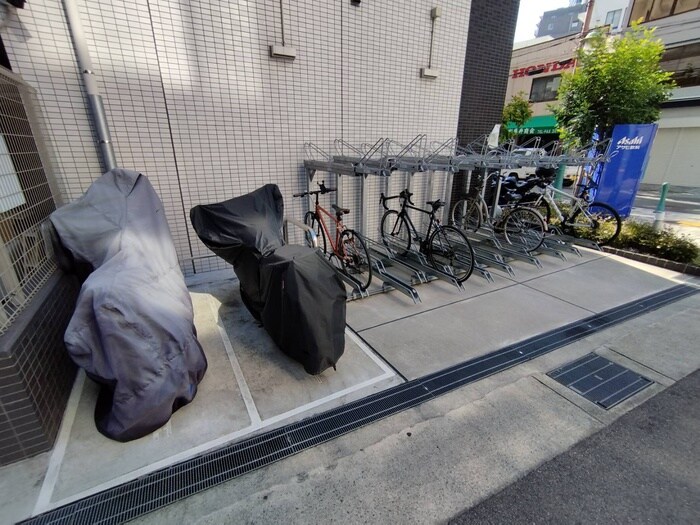 物件外観写真6　(駐輪場)