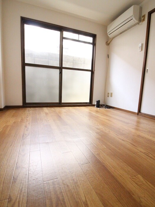 物件内観写真13　(居室)