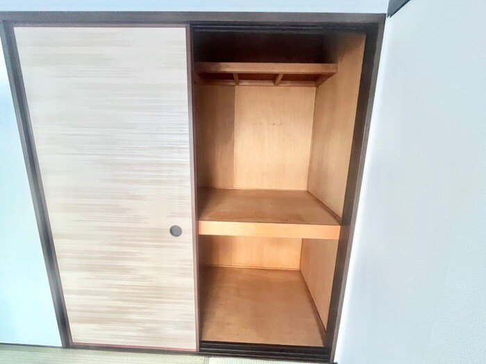 物件内観写真15　(収納)