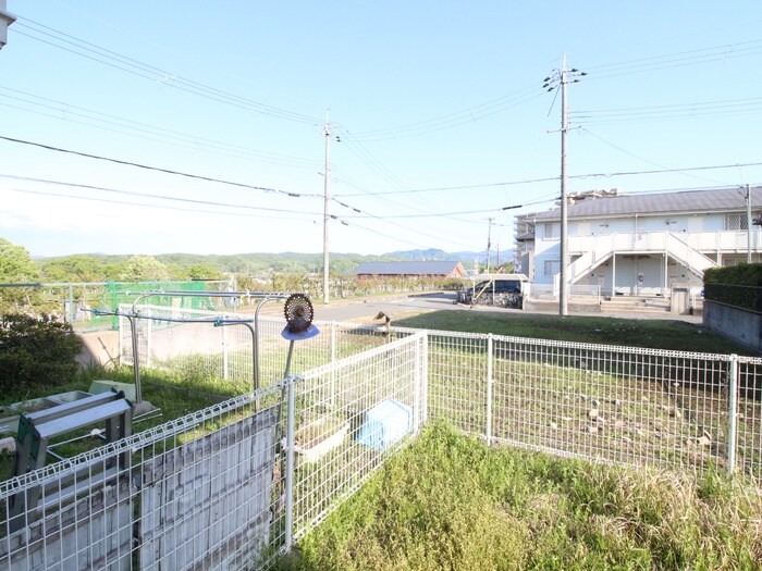 物件内観写真22　(室内からの展望)