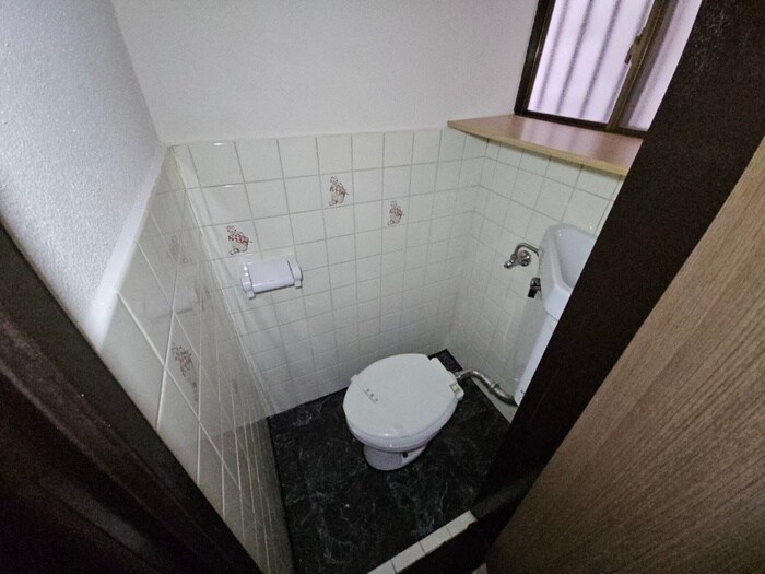 物件内観写真12　(トイレ)