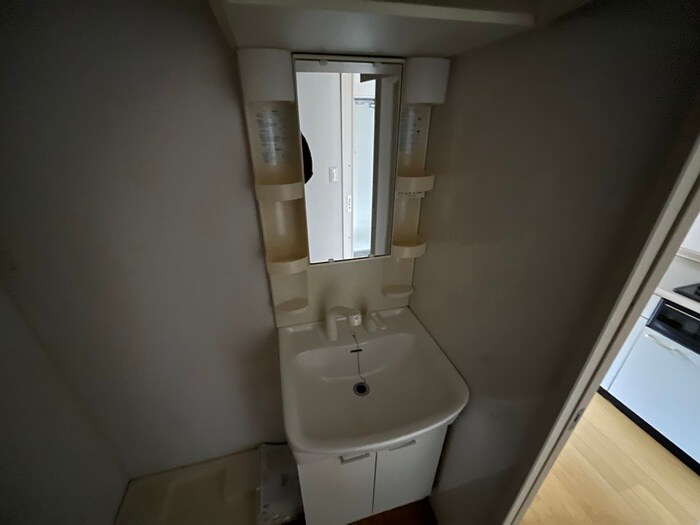 物件内観写真8　(洗面)