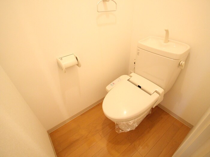 物件内観写真11　(トイレ)