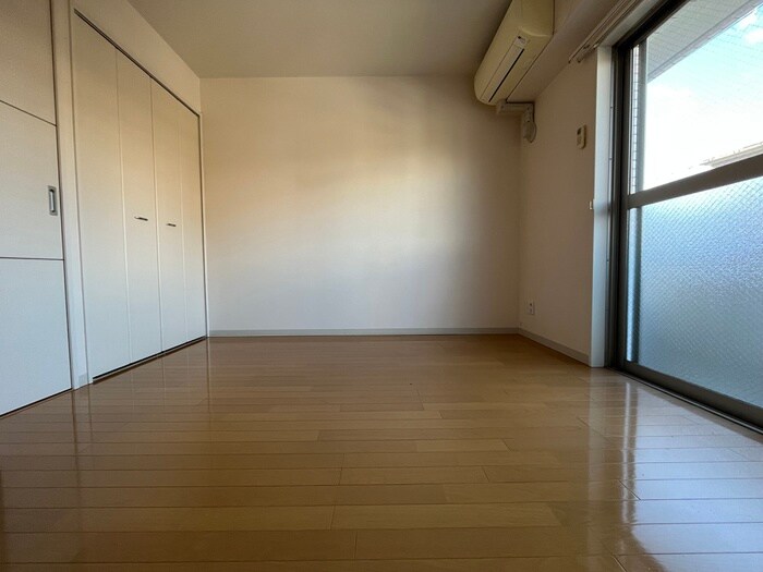 物件内観写真12　(居室)