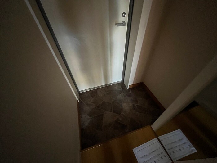 物件内観写真14　(玄関)