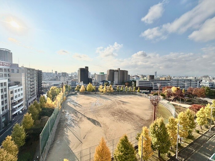 物件内観写真22　(室内からの展望)