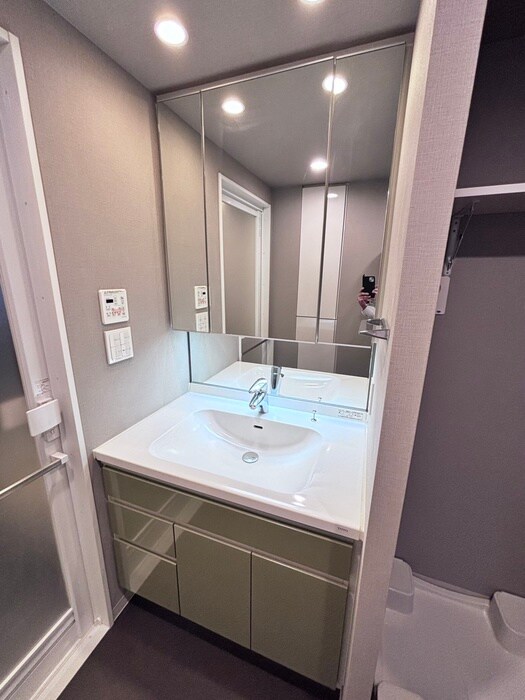 物件内観写真11　(洗面)