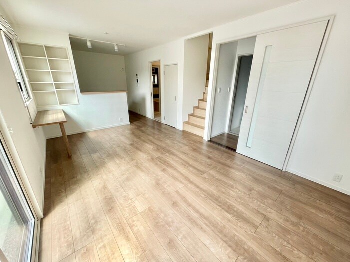 物件内観写真2　(居室)