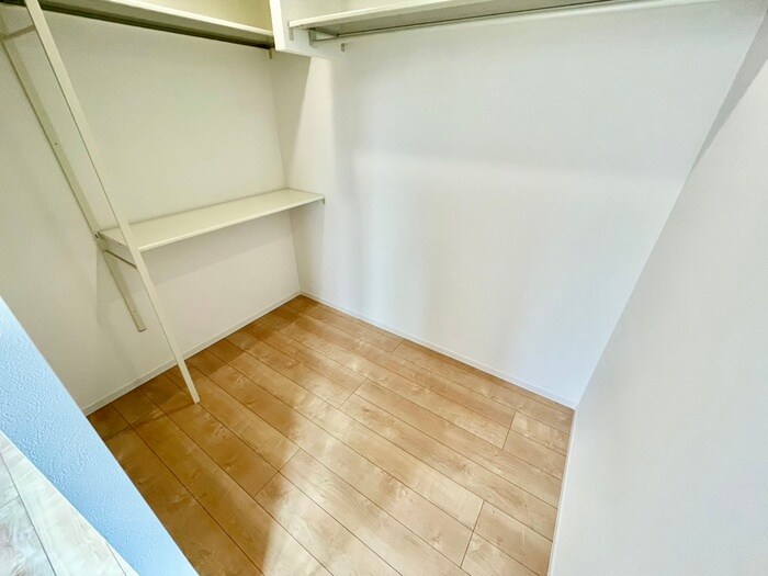 物件内観写真7　(収納)