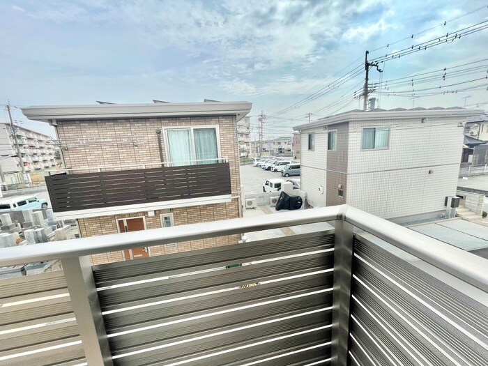 物件内観写真12　(室内からの展望)