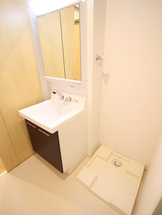 物件内観写真12　(洗濯機置場)