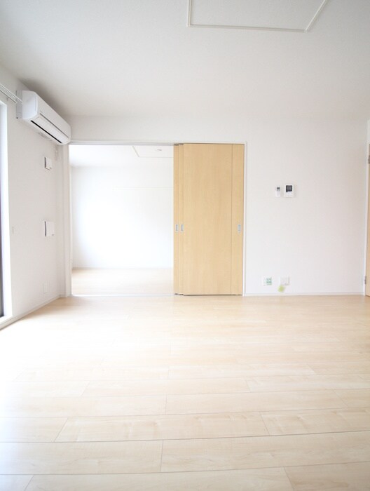 物件内観写真18　(居室)