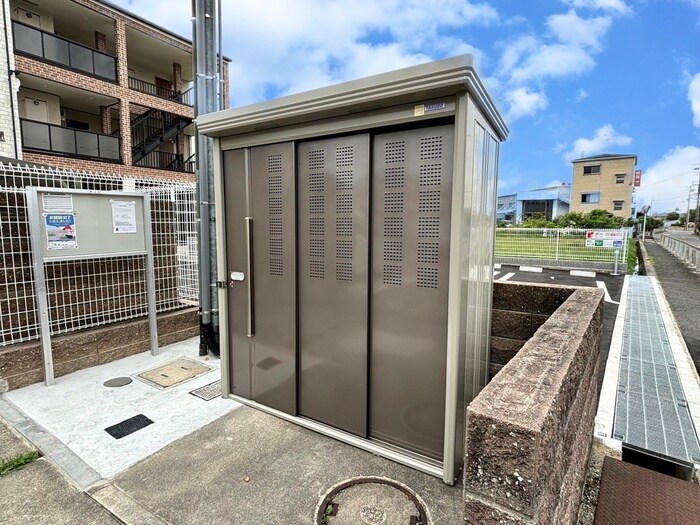 物件外観写真4　(建物設備)