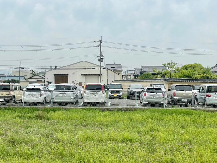 物件内観写真22　(室内からの展望)