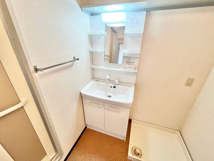 物件内観写真13　(洗面)