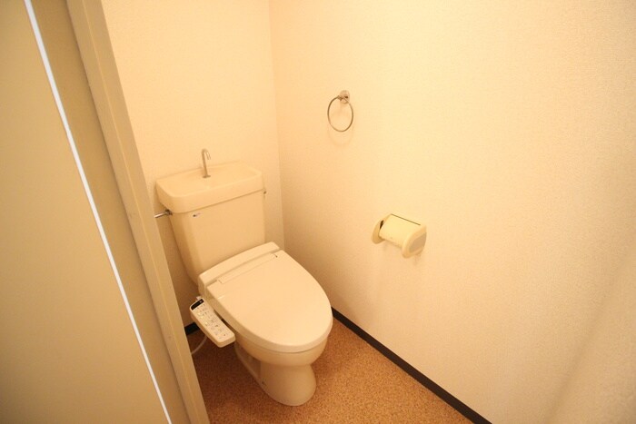 物件内観写真13　(トイレ)