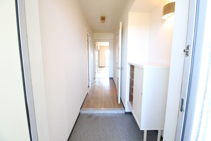 物件内観写真15　(廊下)