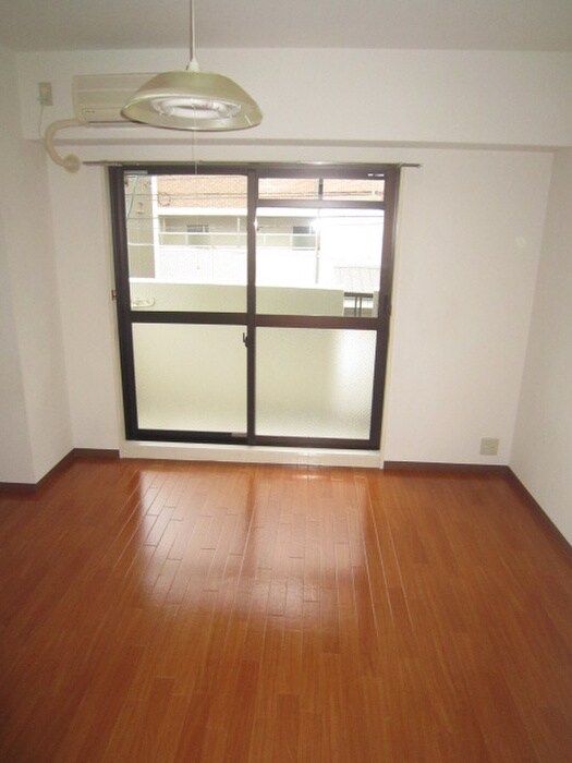 物件内観写真6　(居室)