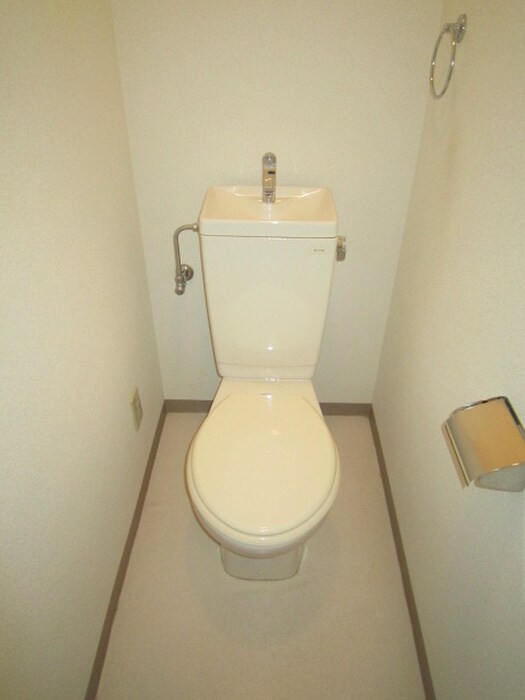 物件内観写真12　(トイレ)