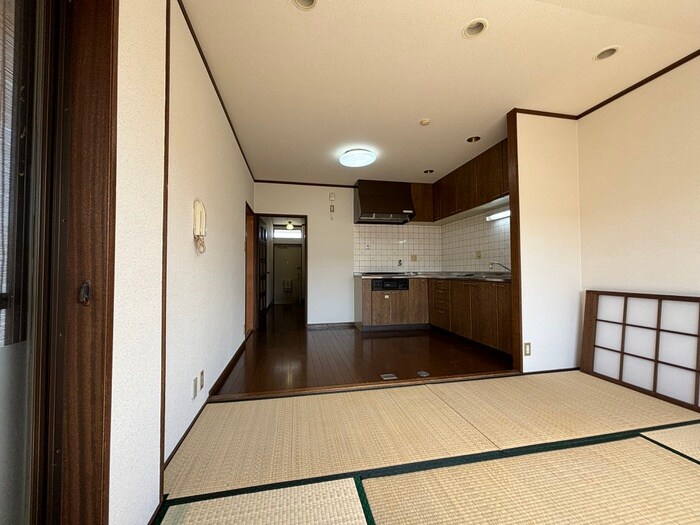 物件内観写真8　(居室)