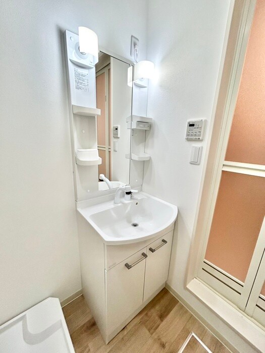 物件内観写真13　(洗面)