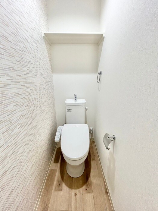 物件内観写真14　(トイレ)