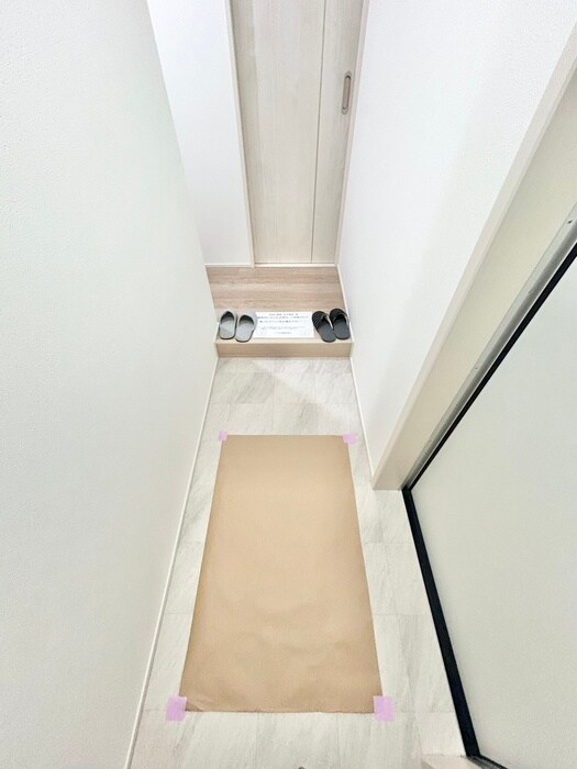 物件内観写真16　(玄関)