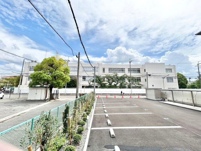 物件内観写真18　(室内からの展望)