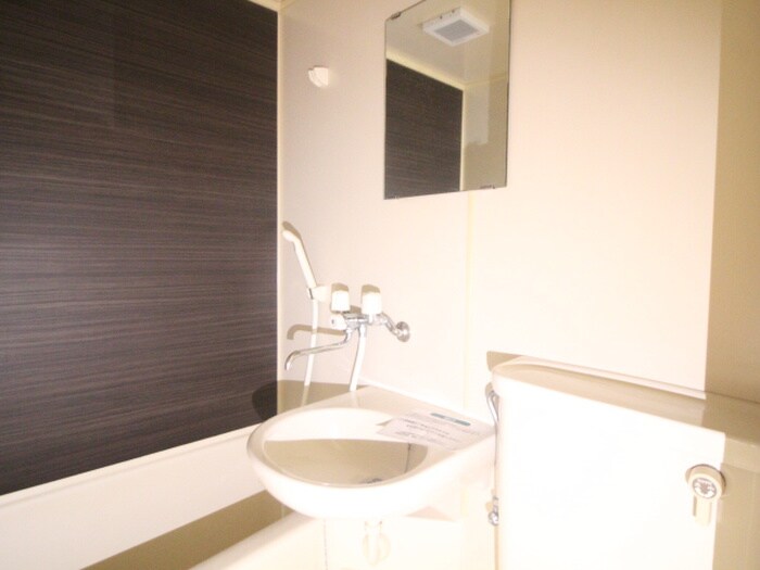 物件内観写真10　(洗面)