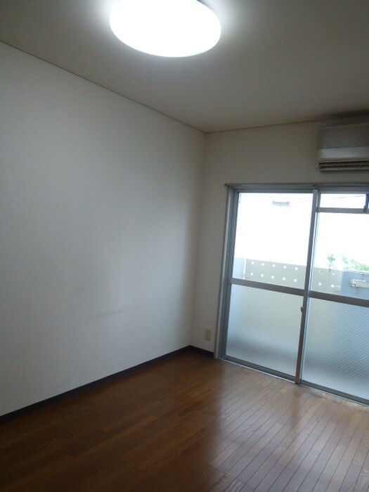 物件内観写真13　(居室)