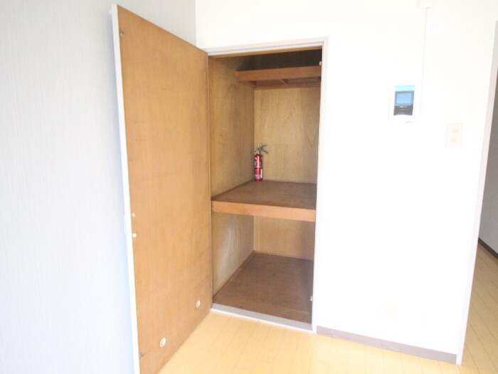 物件内観写真14　(収納)