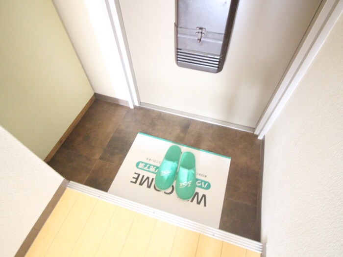 物件内観写真15　(玄関)