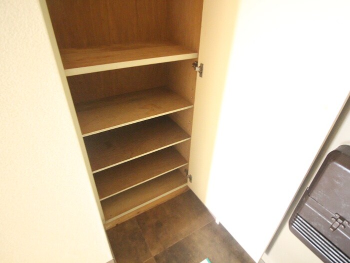 物件内観写真16　(靴箱)