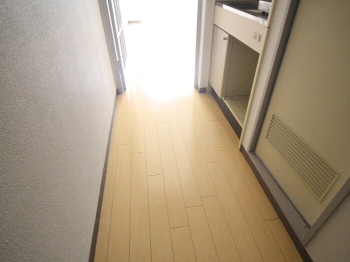 物件内観写真21　(廊下)