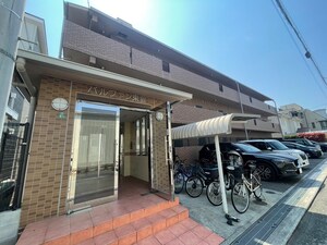 パルファン東雲外観写真