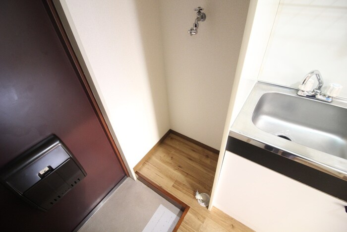 物件内観写真17　(洗濯機置場)