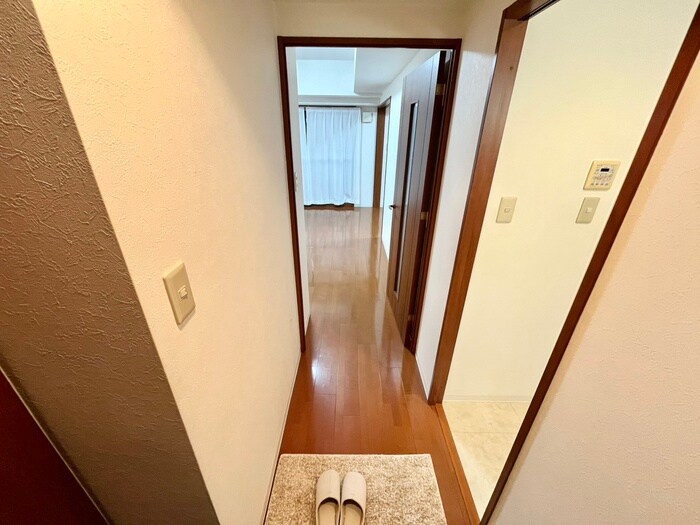 物件内観写真18　(廊下)