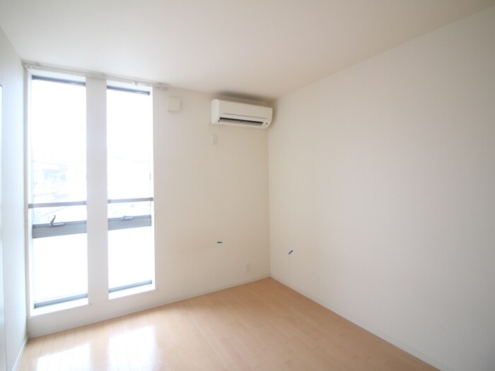 物件内観写真13　(居室)