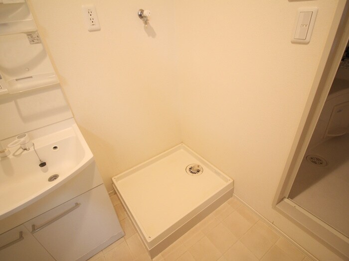 物件内観写真19　(洗濯機置場)