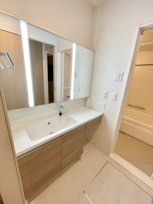 物件内観写真11　(洗面)