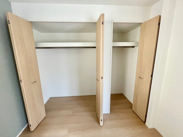 物件内観写真13　(収納)